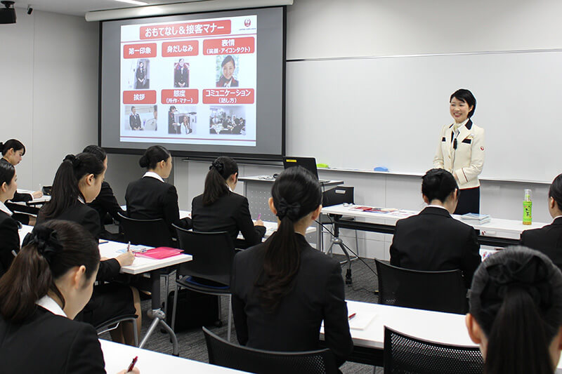 日本航空(JAL)提供「日本のおもてなしを世界の空に」講座
