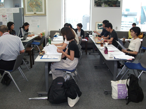 国際コミュニケーション学部 / 加納寛ゼミ