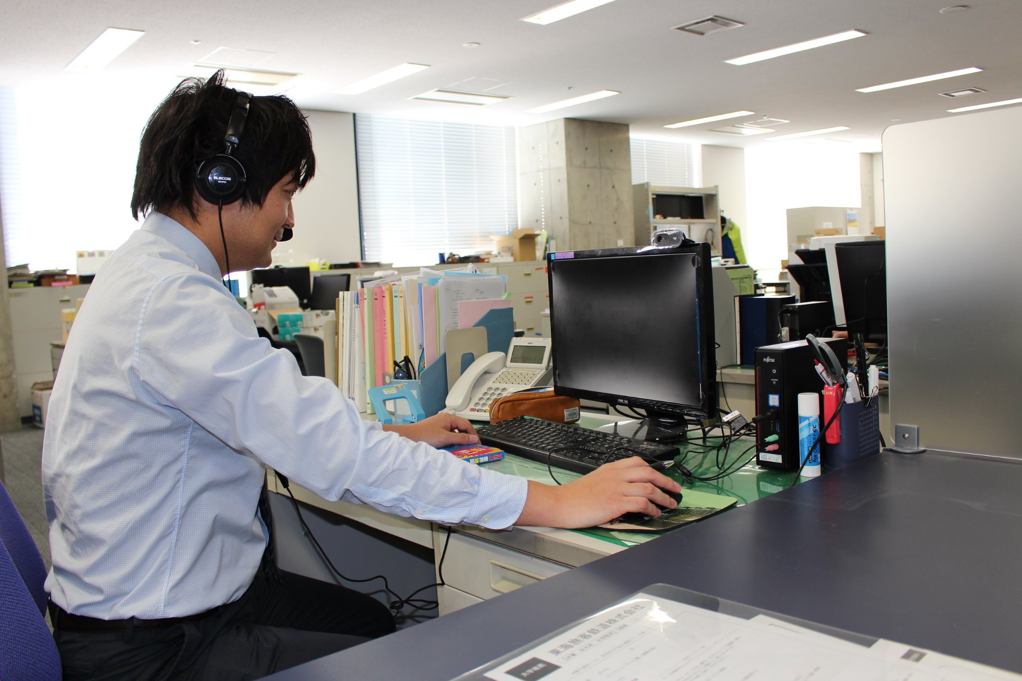 WEB面談するキャリア支援センターカウンセラー①