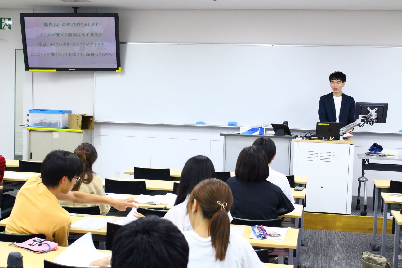 先輩からの講演