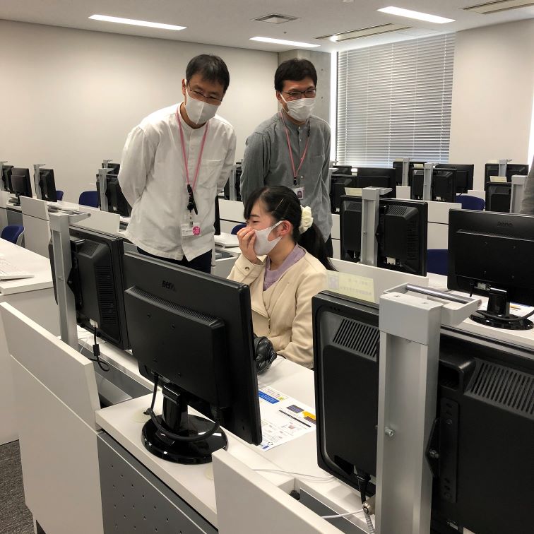 201110_学生笑顔写真