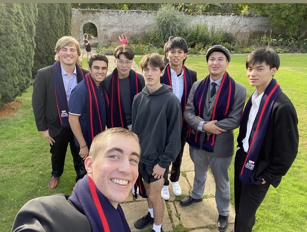 イギリスクイーンズ大学BC