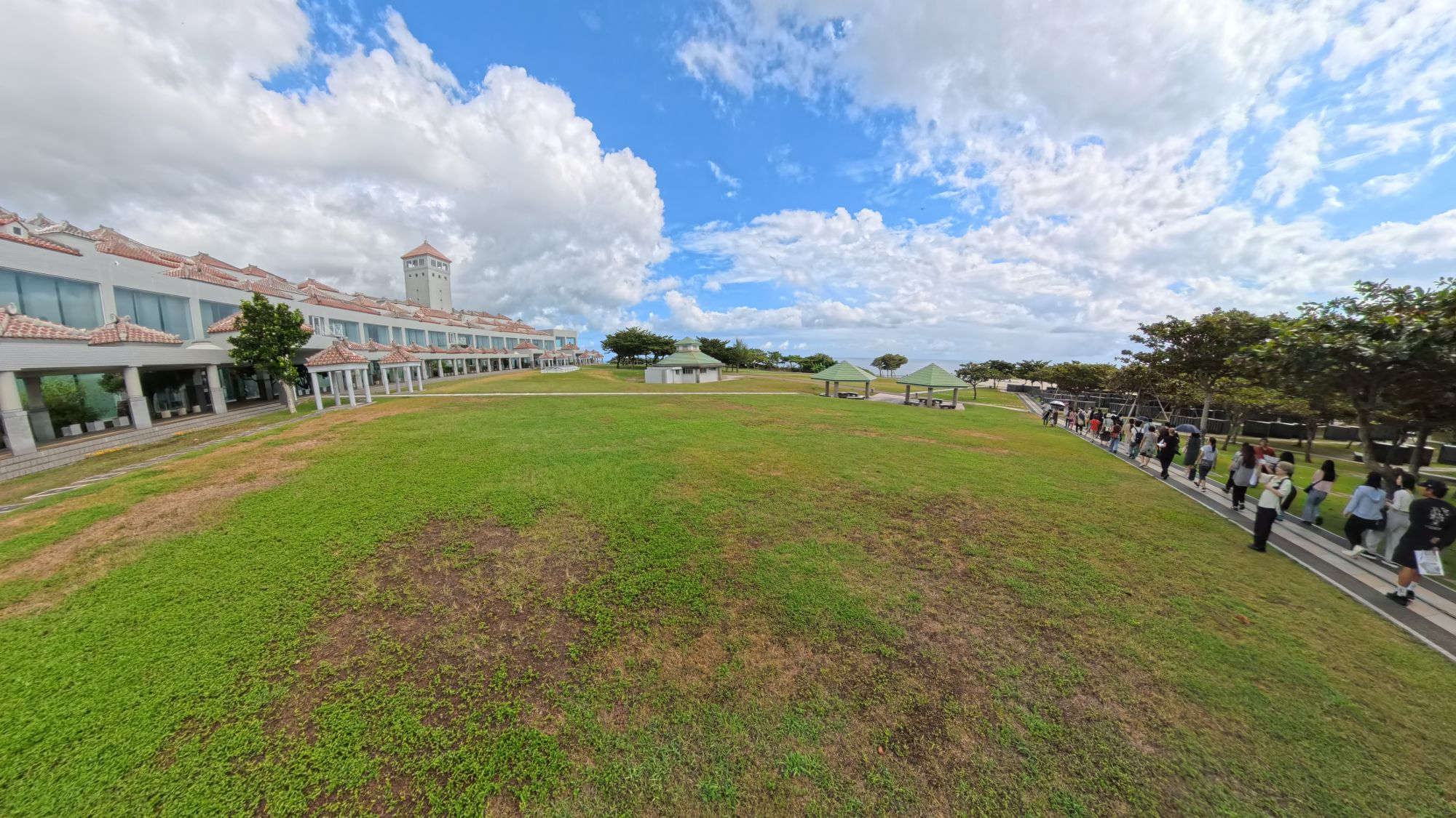 沖縄県平和記念資料館