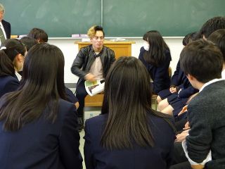 、高校生と留学生の交流授業005