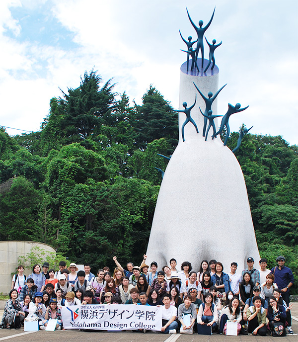 総合デザイン科・マンガ科・ファッション科の合同校外研修に行ってきました