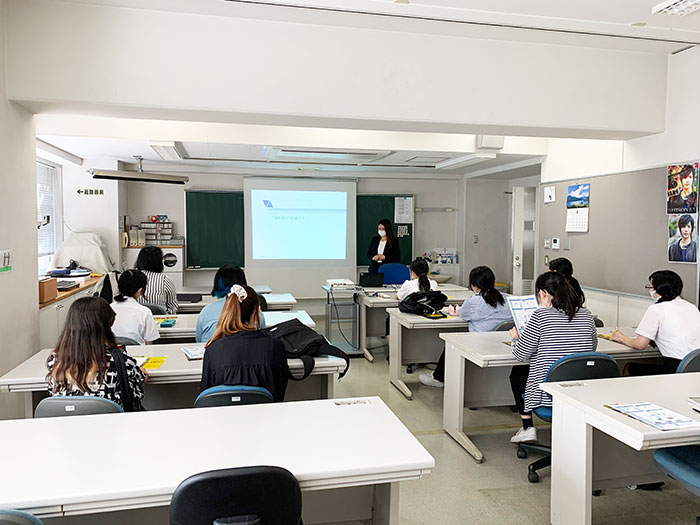 企業による学内企業説明会を開催しました