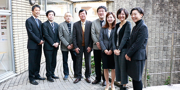 日本語学校として