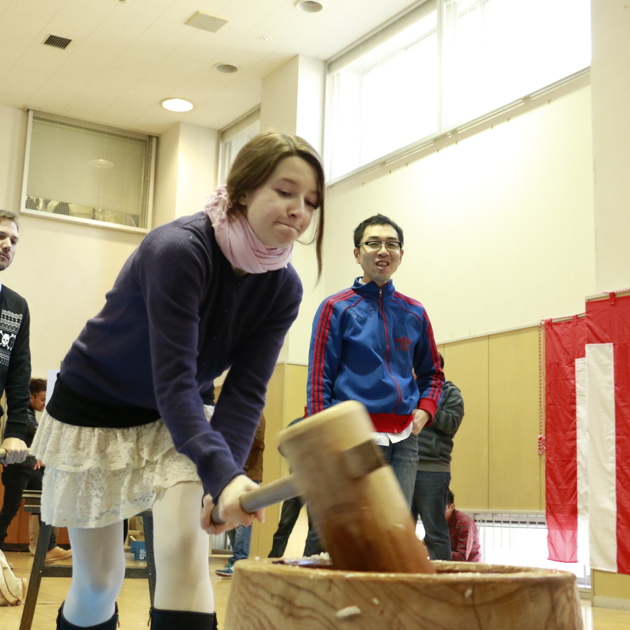 2016年横浜デザイン学院餅つき大会04