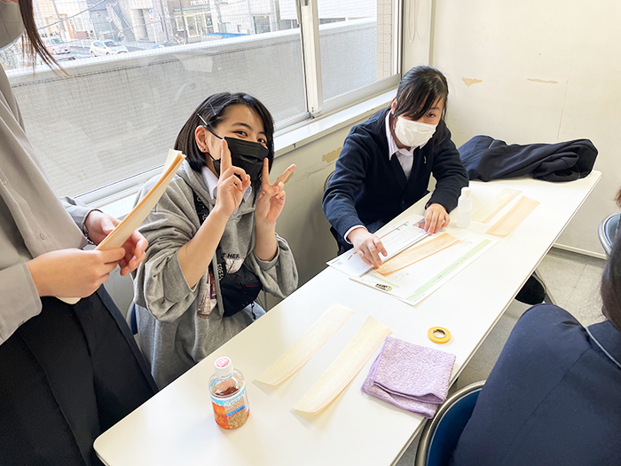 総合学習の一環として、世界を変えるための17の目標「SDGs」に取り組んでいます