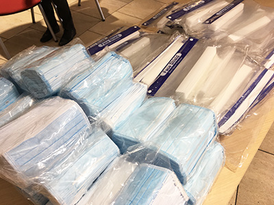 マスクを寄付していただきました