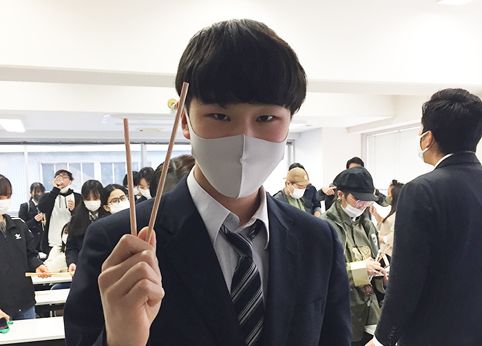 総合学習の一環として、世界を変えるための17の目標「SDGs」に取り組んでいます