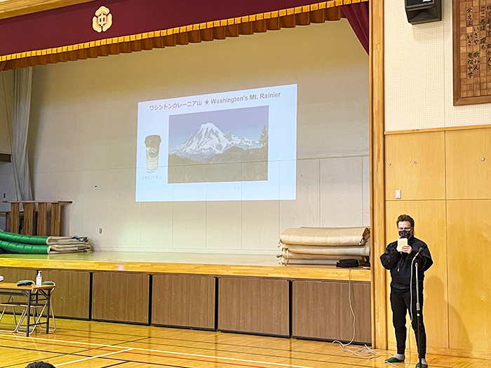 日本語でプレゼンテーションを行いました