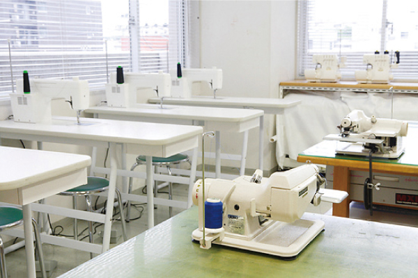 ソーイングルーム