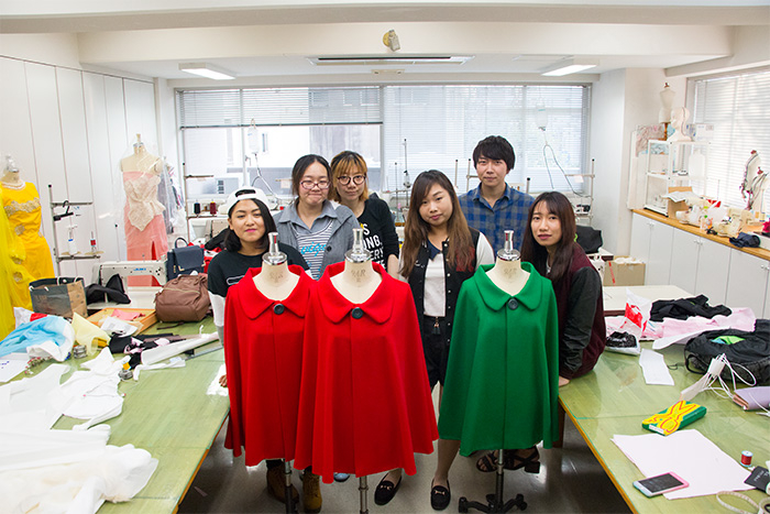 ファッション科 マント製作