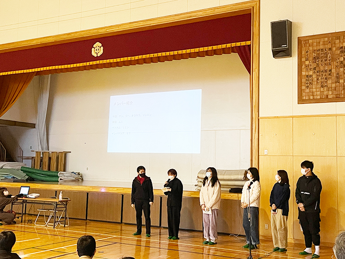 日本語でプレゼンテーションを行いました